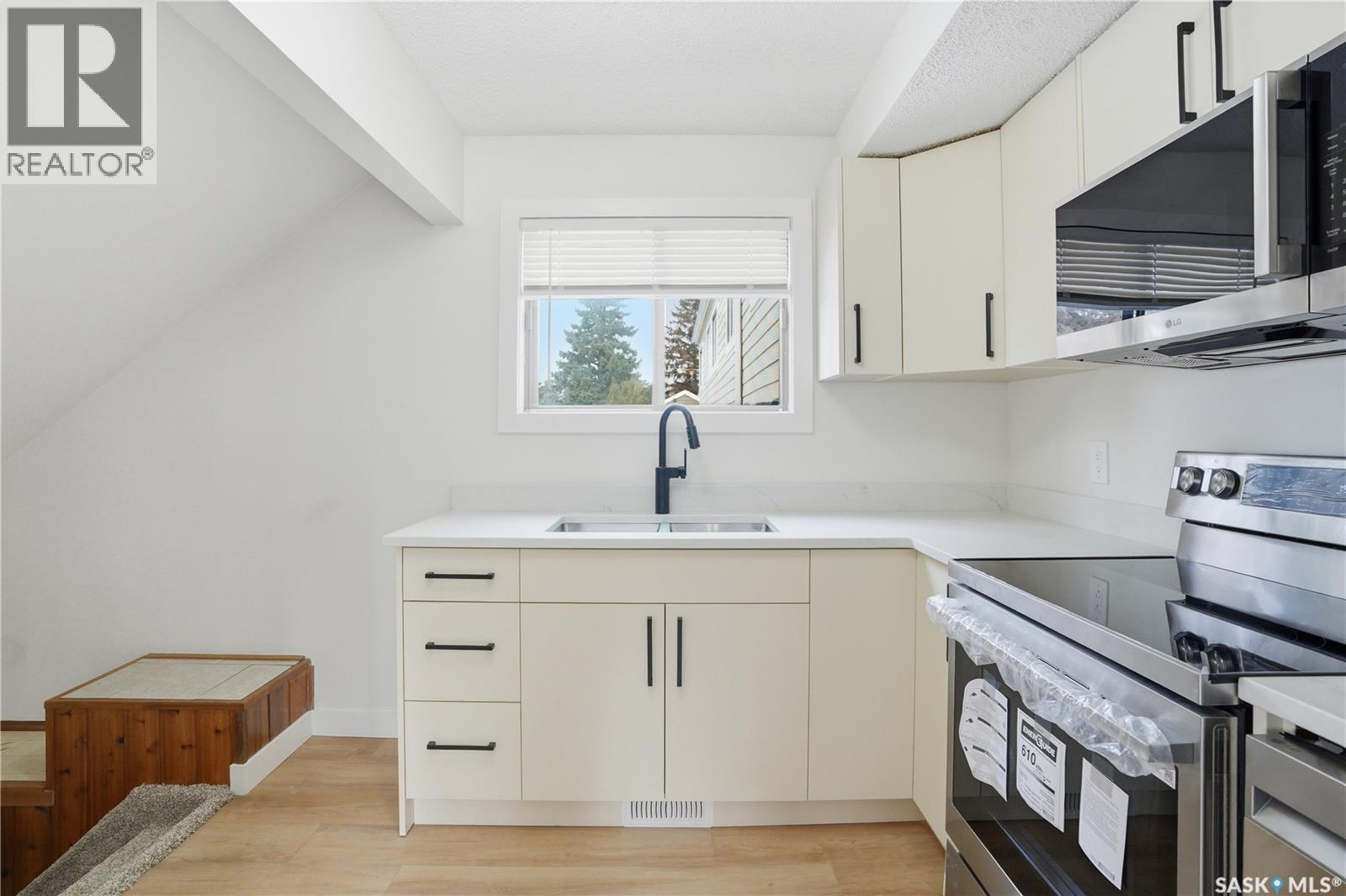 154 227 Saguenay Drive, Saskatoon, Saskatchewan  S7K 6G4 - Photo 10 - SK029209