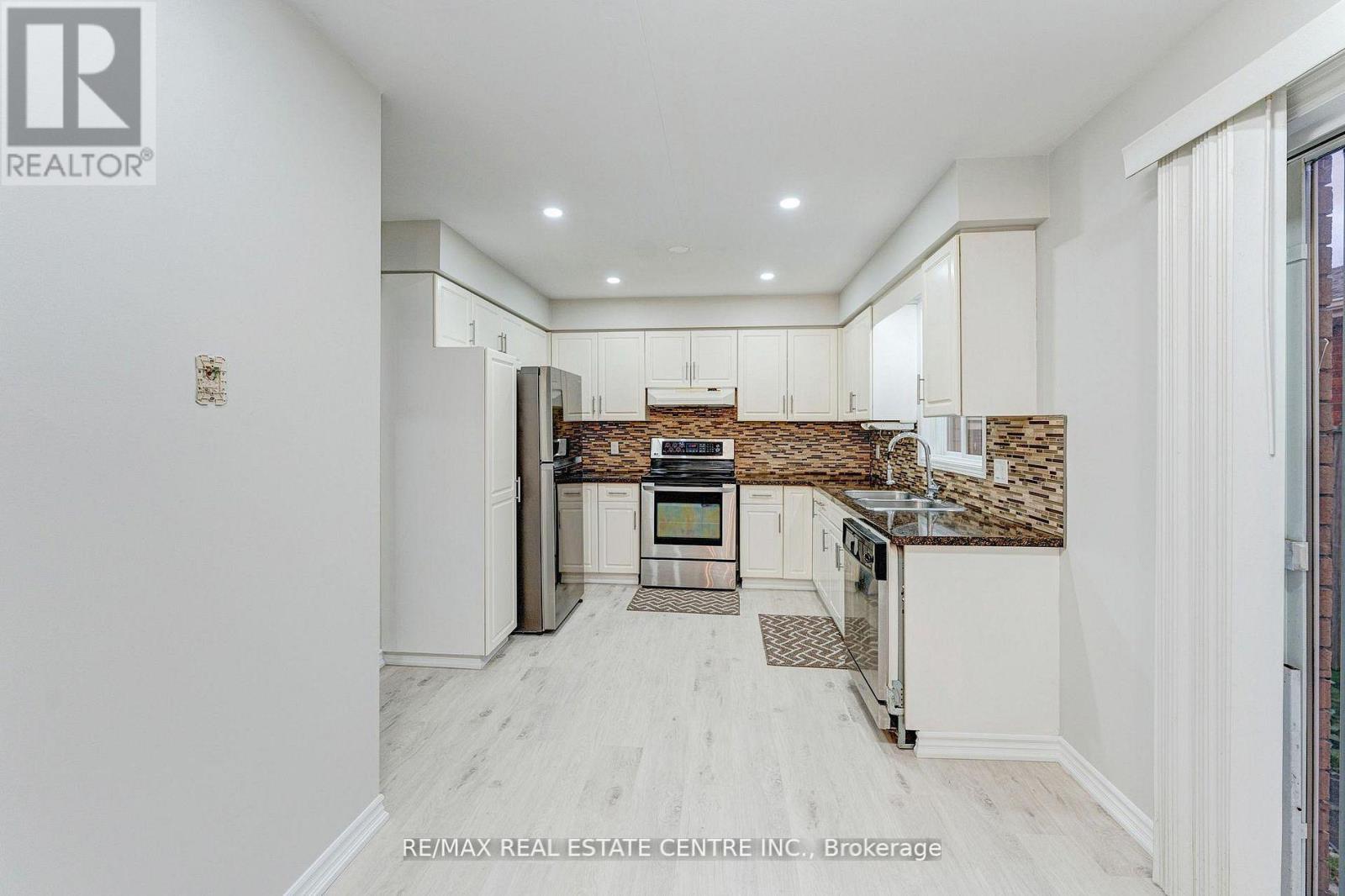 4944 Windgate Drive, Niagara Falls, Ontario  L2H 2Z7 - Photo 12 - X12823628