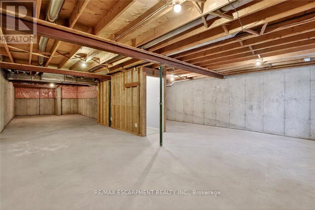 30 - 303 Central Avenue, Grimsby, Ontario  L3M 5L7 - Photo 34 - X12823710