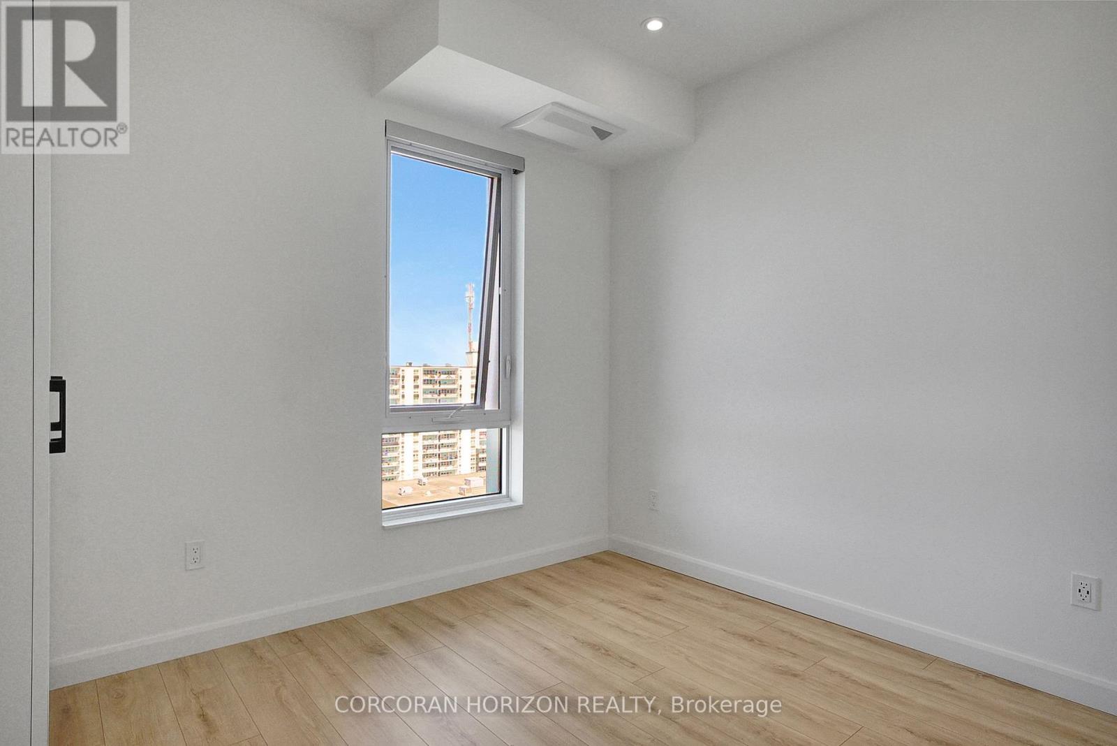 1104 - 741 King Street W, Kitchener, Ontario  N2G 0E9 - Photo 19 - X12823748