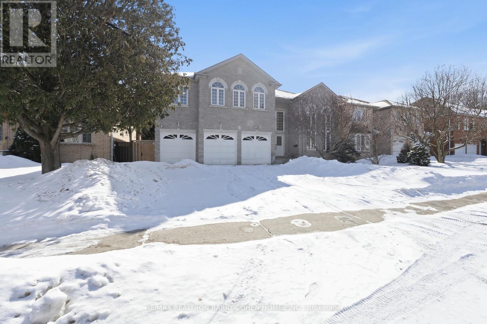 19 Risebrough Avenue, Toronto (Willowdale East), Ontario  M2M 2E2 - Photo 3 - C12820426
