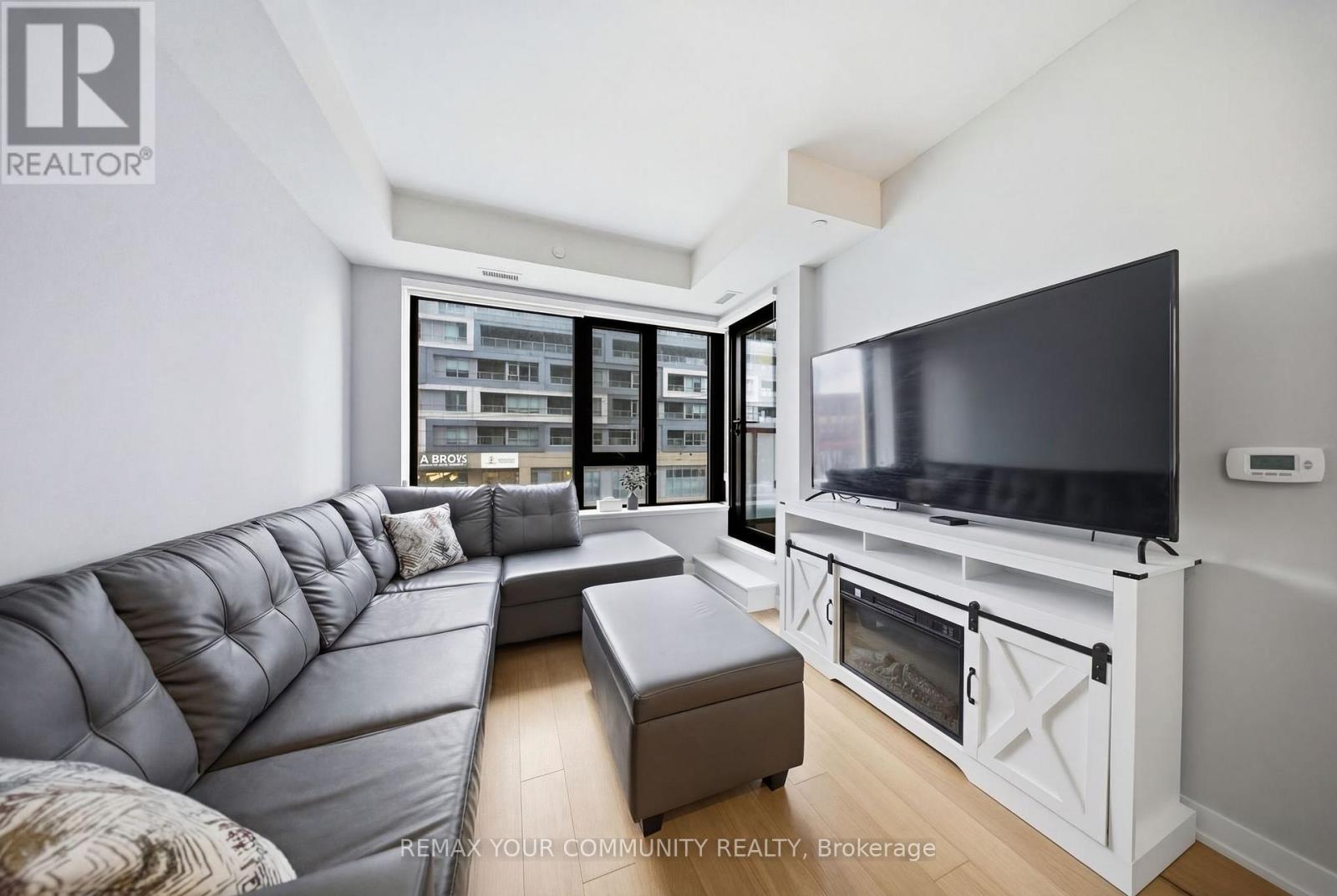 312 - 840 St. Clair Avenue W, Toronto, Ontario  M6C 0A4 - Photo 17 - C12822642