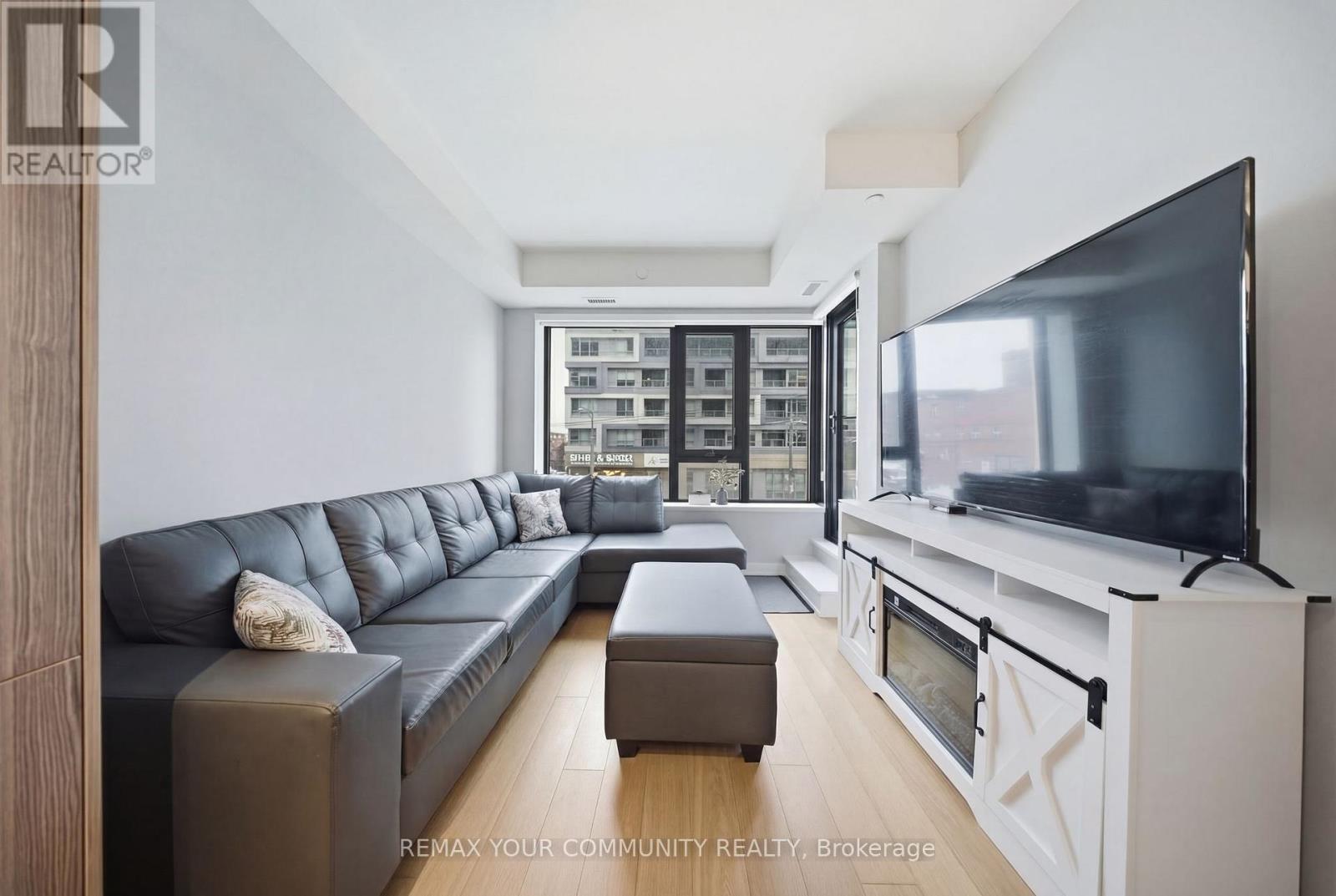 312 - 840 St. Clair Avenue W, Toronto, Ontario  M6C 0A4 - Photo 18 - C12822642