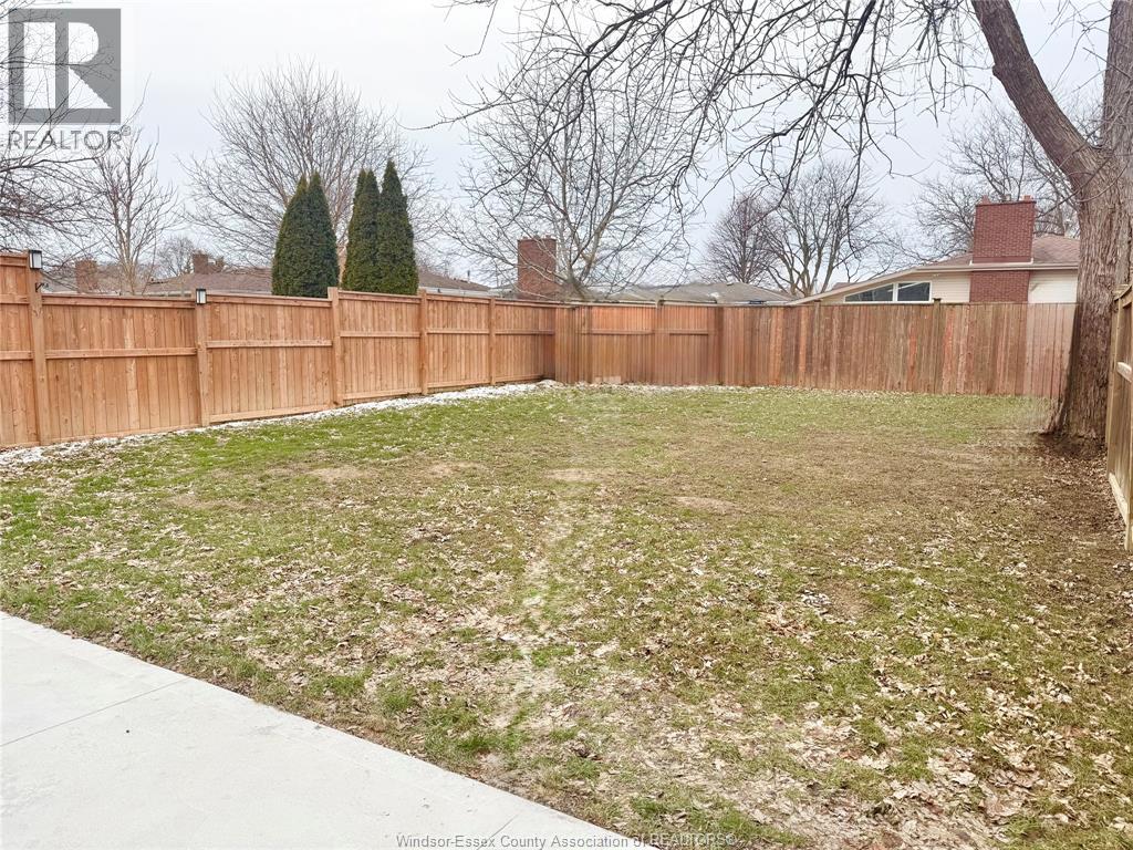 10664 Atwater Crescent Unit# Main, Windsor, Ontario N8N 2T1 - Photo 20 - 26004063