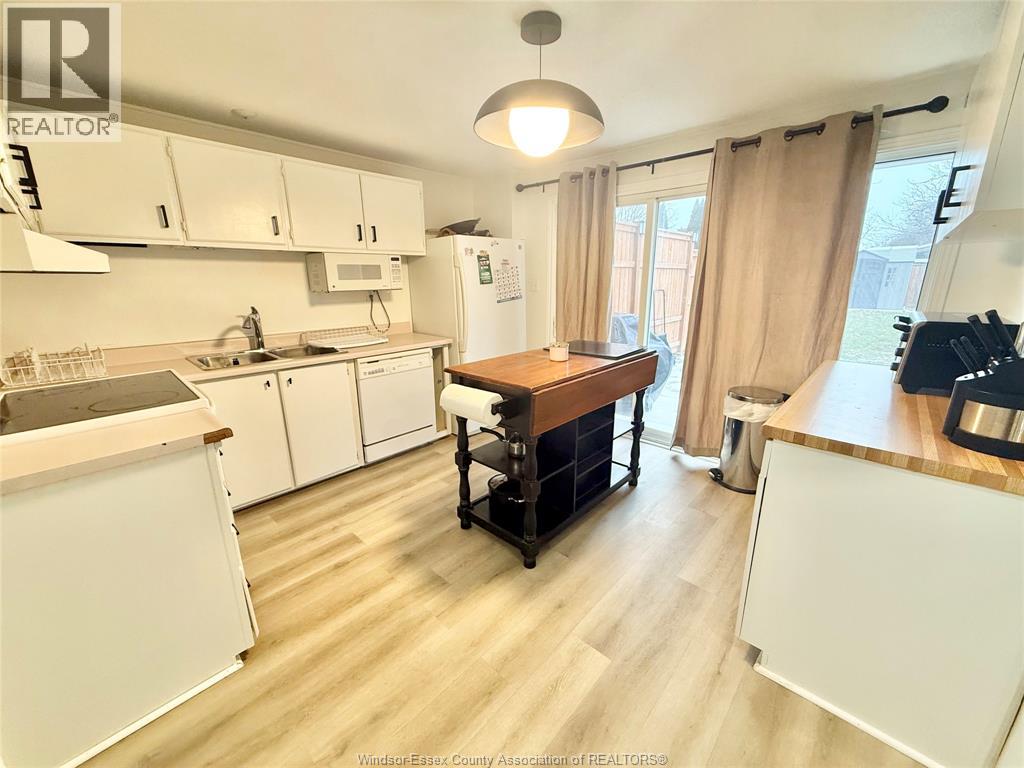 10664 Atwater Crescent Unit# Main, Windsor, Ontario N8N 2T1 - Photo 9 - 26004063