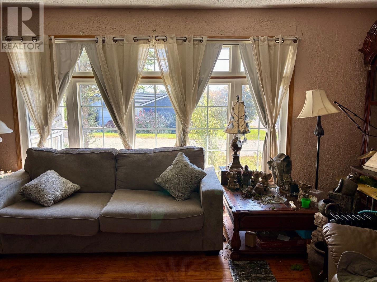 30 Denison Rd, Elliot Lake, Ontario  P5A 1L7 - Photo 18 - SM252909