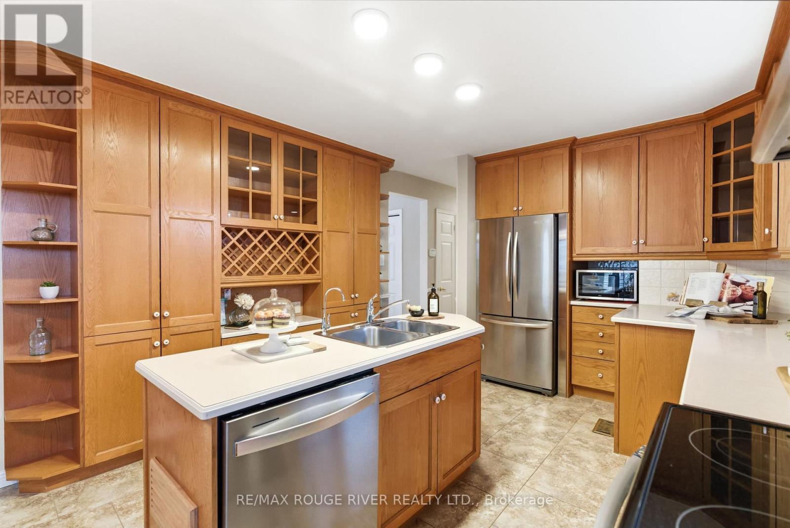 419 Cochrane Street, Whitby, Ontario  L1N 5J6 - Photo 12 - E12823852