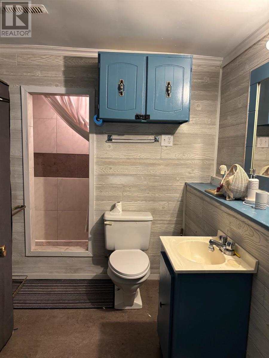 30 Denison Rd, Elliot Lake, Ontario  P5A 1L7 - Photo 36 - SM252909