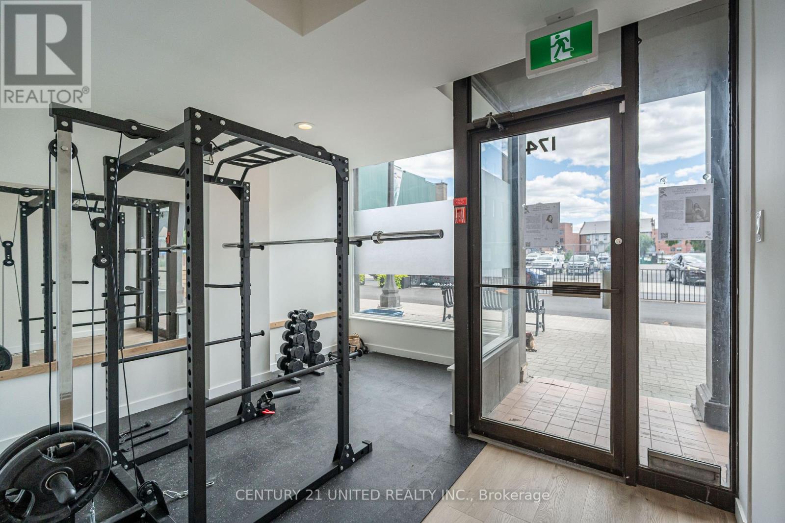 174-176 Hunter Street W, Peterborough (Town Ward 3), Ontario  K9H 2L2 - Photo 12 - X12823794