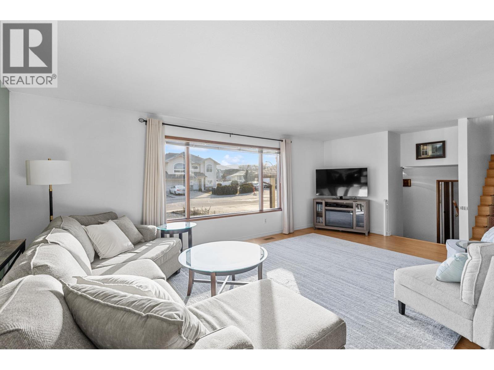 280 Kneller Road, Kelowna, British Columbia  V1X 7A1 - Photo 4 - 10362094