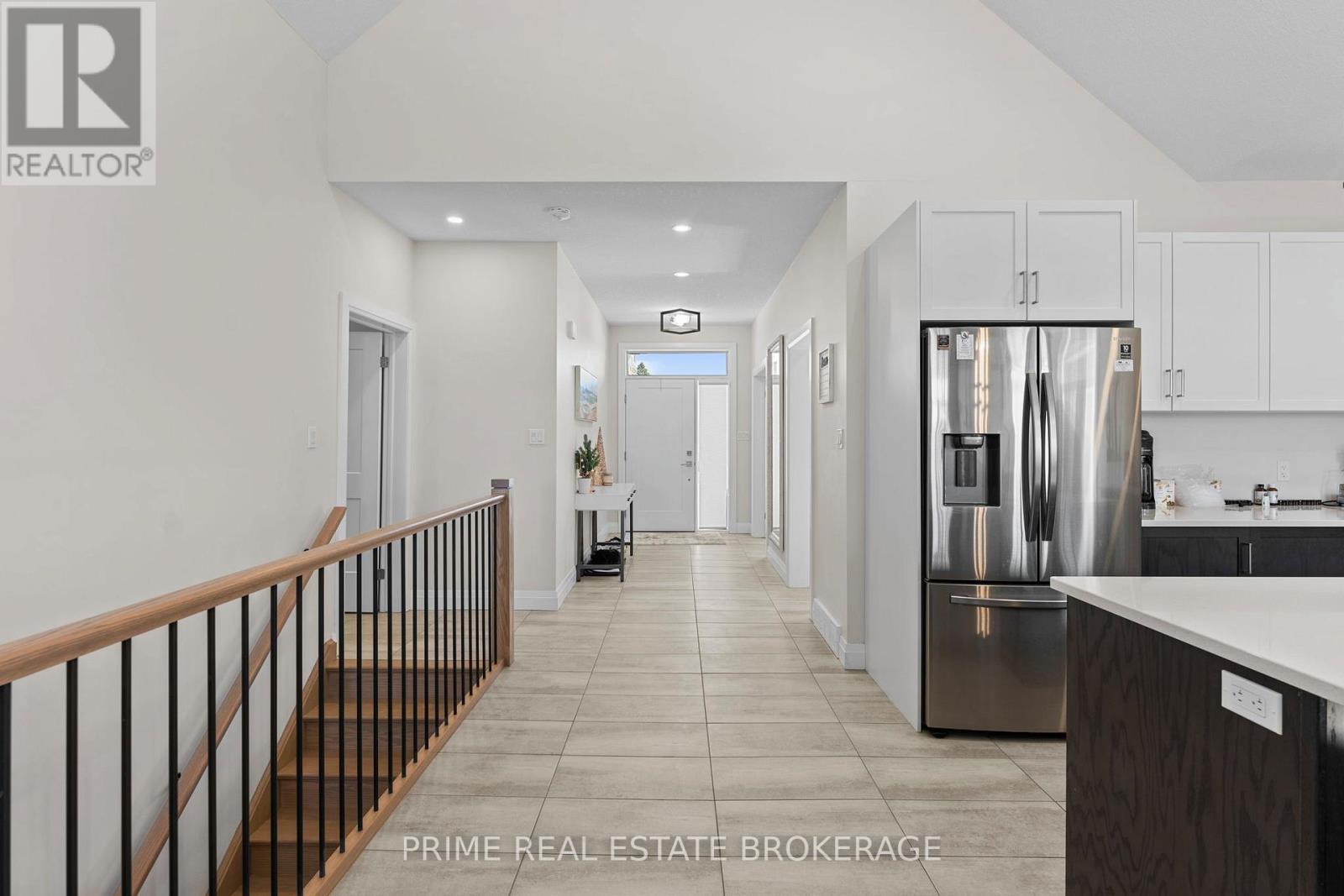 15 Compass Trail, Central Elgin, Ontario  N5L 0B8 - Photo 11 - X12823838