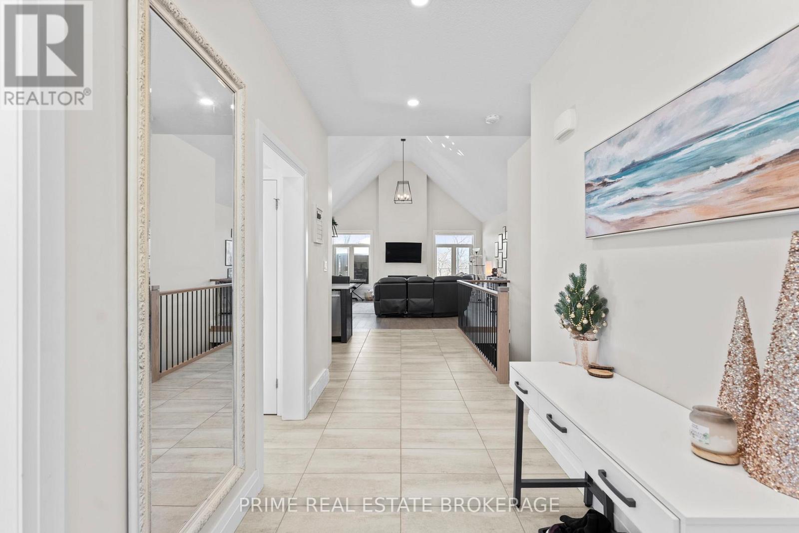 15 Compass Trail, Central Elgin, Ontario  N5L 0B8 - Photo 4 - X12823838