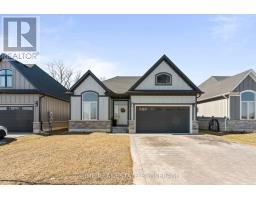 15 COMPASS TRAIL, Central Elgin, Ontario