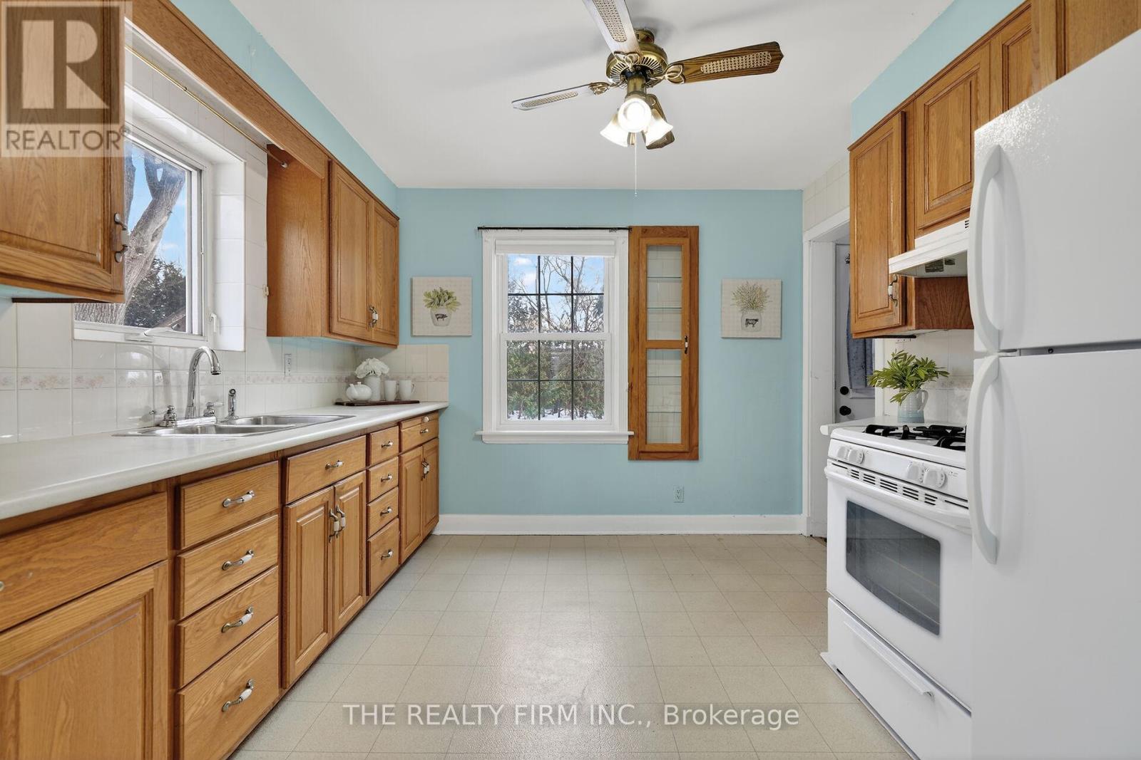 7061 Longwoods Road, London South, Ontario  N6P 1B6 - Photo 12 - X12823924