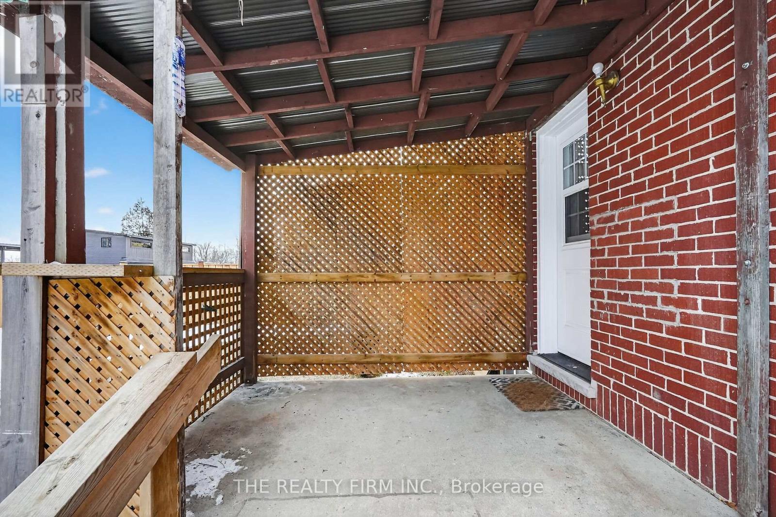 7061 Longwoods Road, London South, Ontario  N6P 1B6 - Photo 35 - X12823924