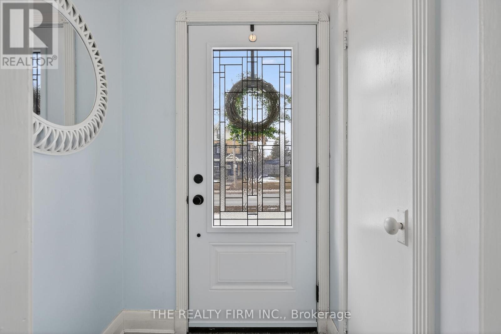 7061 Longwoods Road, London South, Ontario  N6P 1B6 - Photo 4 - X12823924