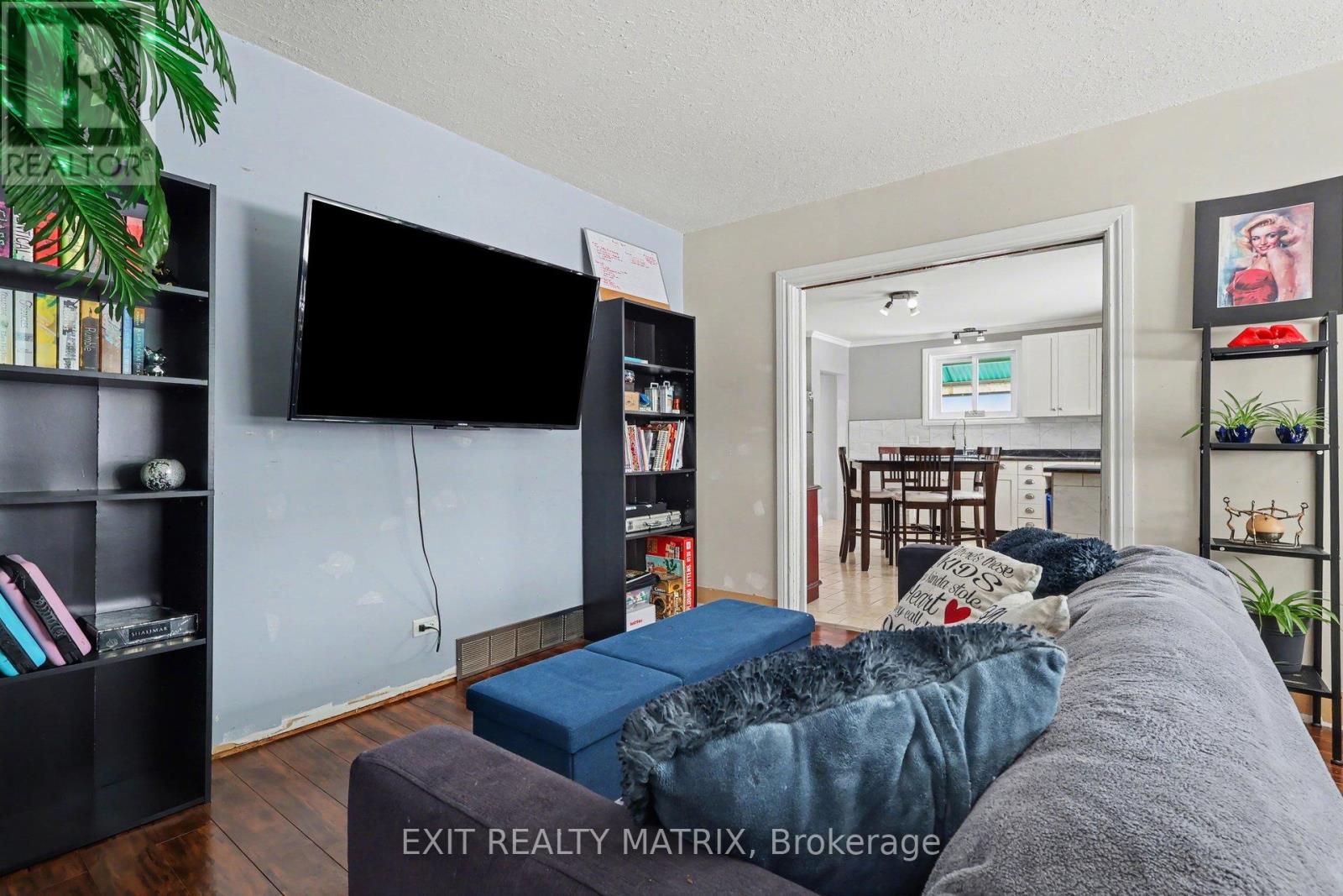 2 St Polycarp Street, North Stormont, Ontario  K0C 1W0 - Photo 10 - X12823766