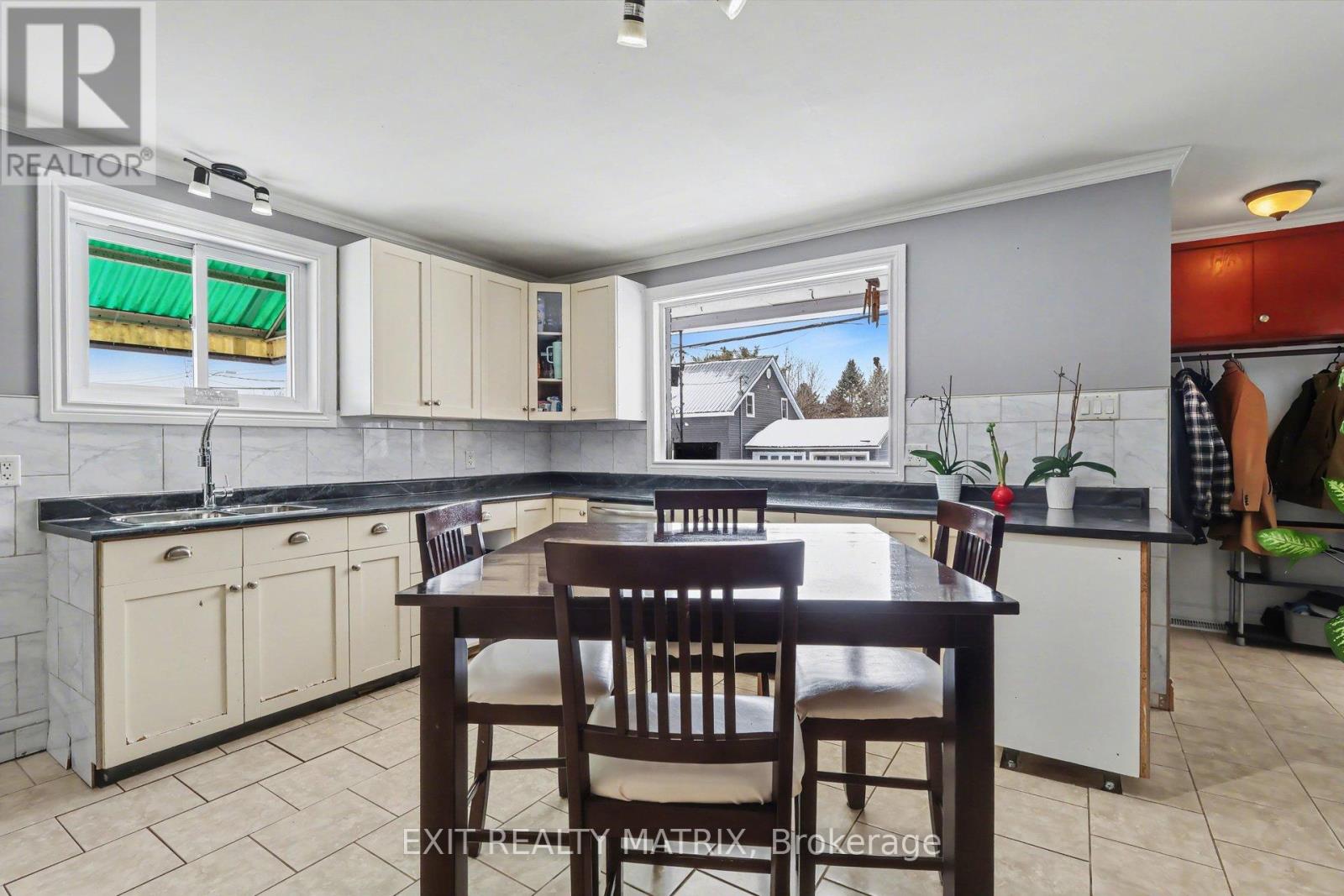 2 St Polycarp Street, North Stormont, Ontario  K0C 1W0 - Photo 14 - X12823766