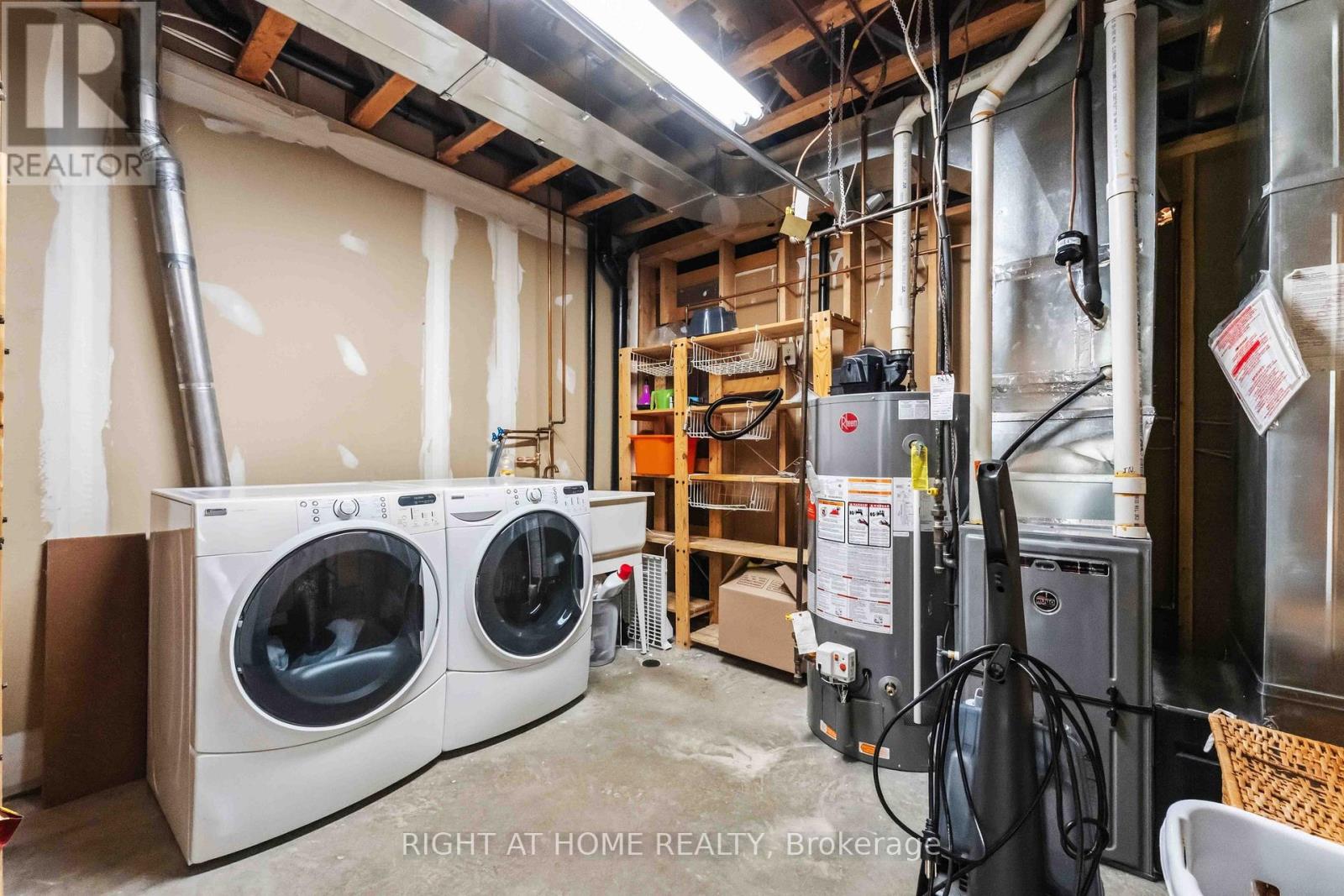 4 Castle Glen Crescent, Ottawa, Ontario  K2L 4H1 - Photo 32 - X12823848