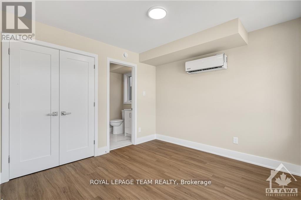 8 - 366 Winona Avenue, Ottawa, Ontario  K1Z 5H7 - Photo 9 - X12823850