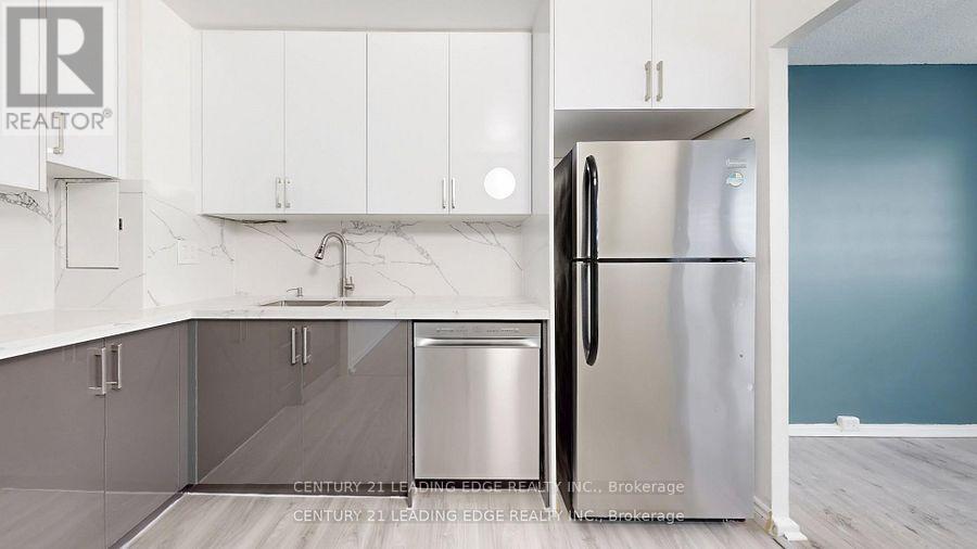 1202 - 10 Sunny Glenway, Toronto, Ontario  M3C 2Z3 - Photo 11 - C12823682