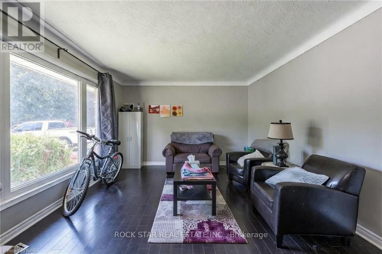 25 WARKDALE DRIVE, St. Catharines, Ontario