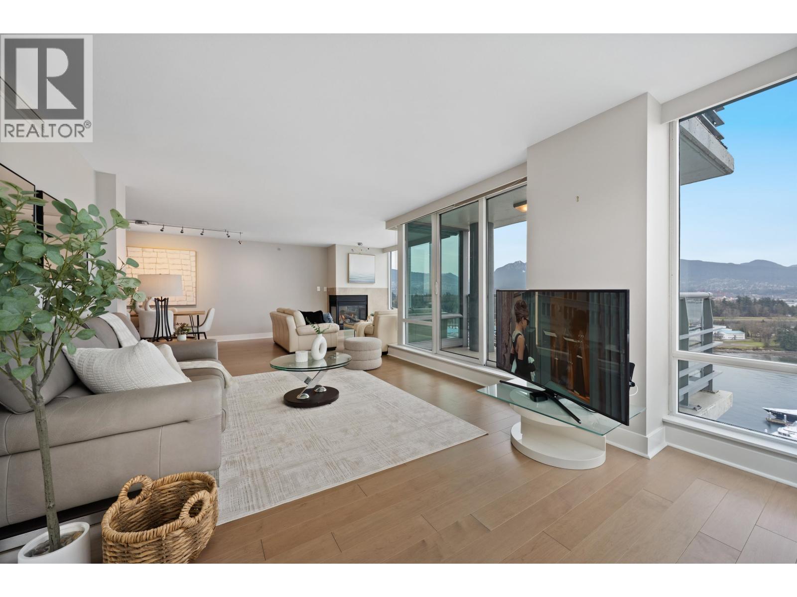 2102 590 Nicola Street, Vancouver, British Columbia  V6G 3J8 - Photo 3 - R3084614