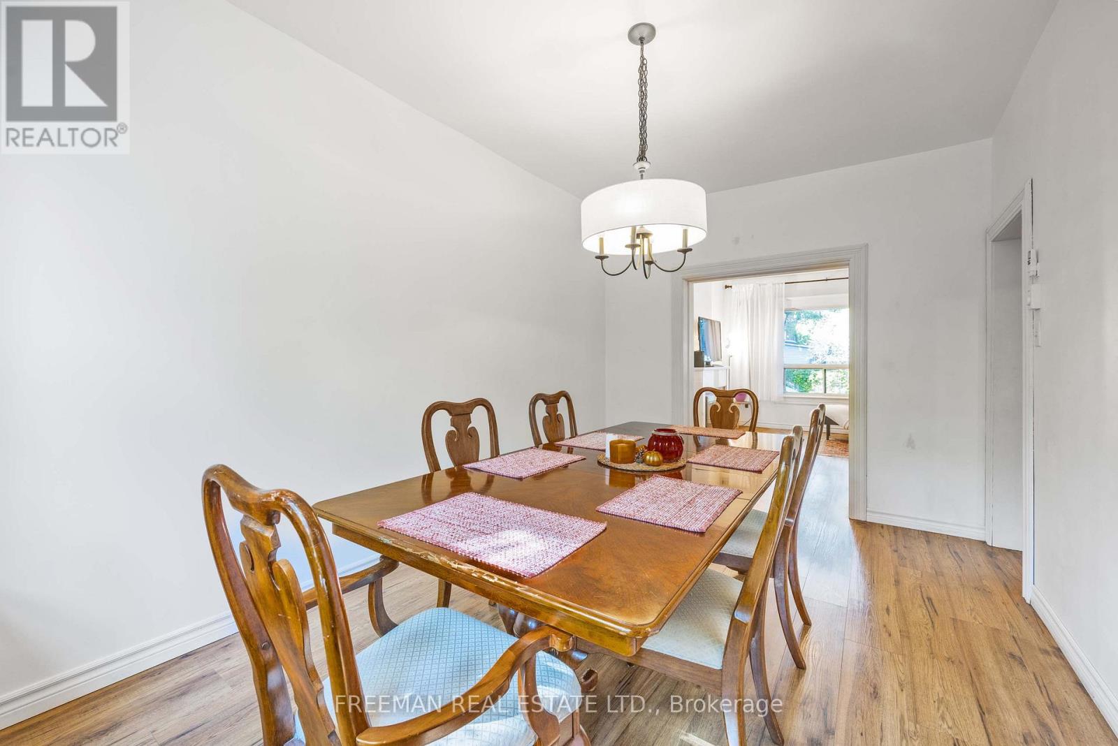 21 London Street, Toronto, Ontario  M6G 1M8 - Photo 8 - C12823788