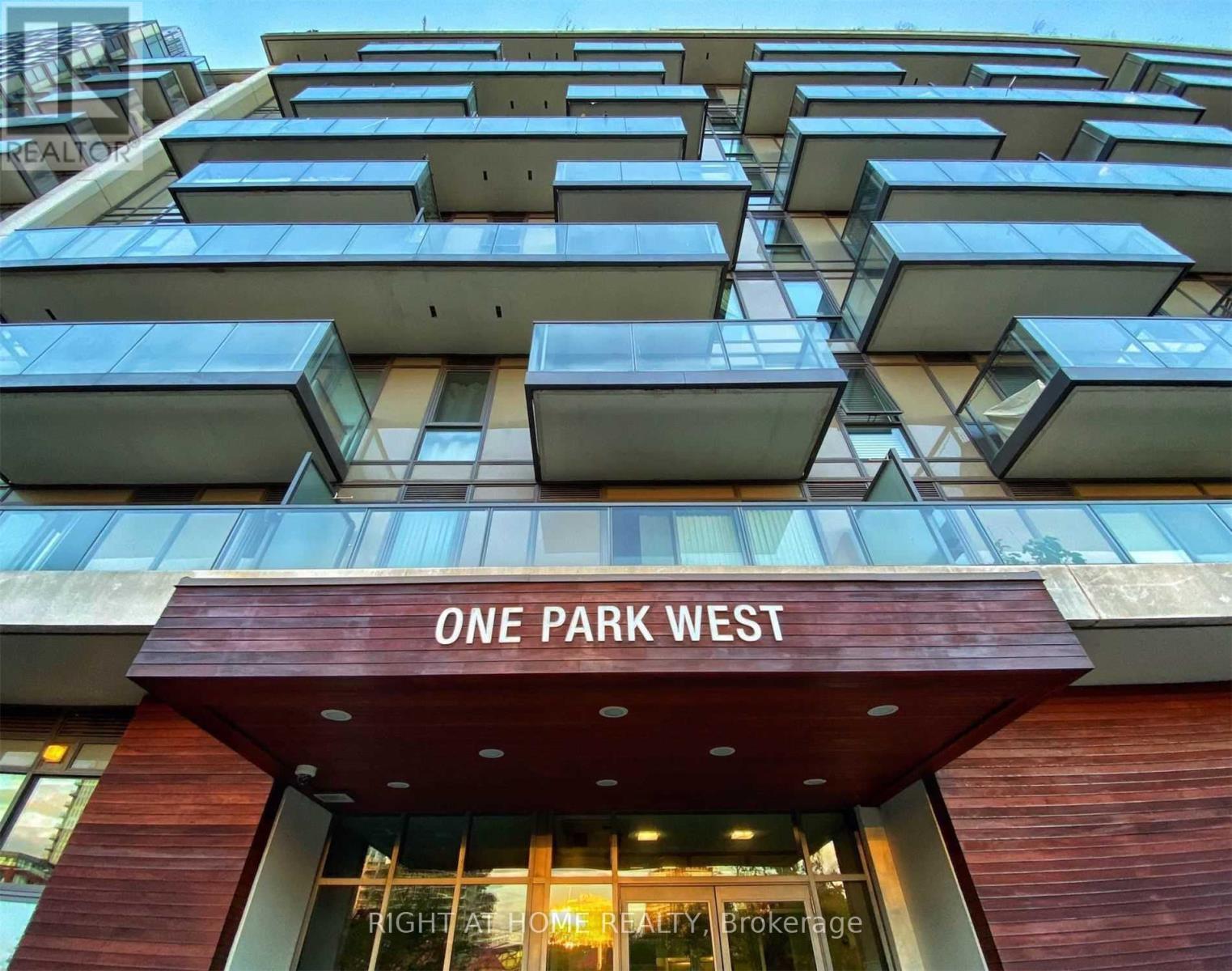 510 - 260 SACKVILLE STREET, Toronto, Ontario