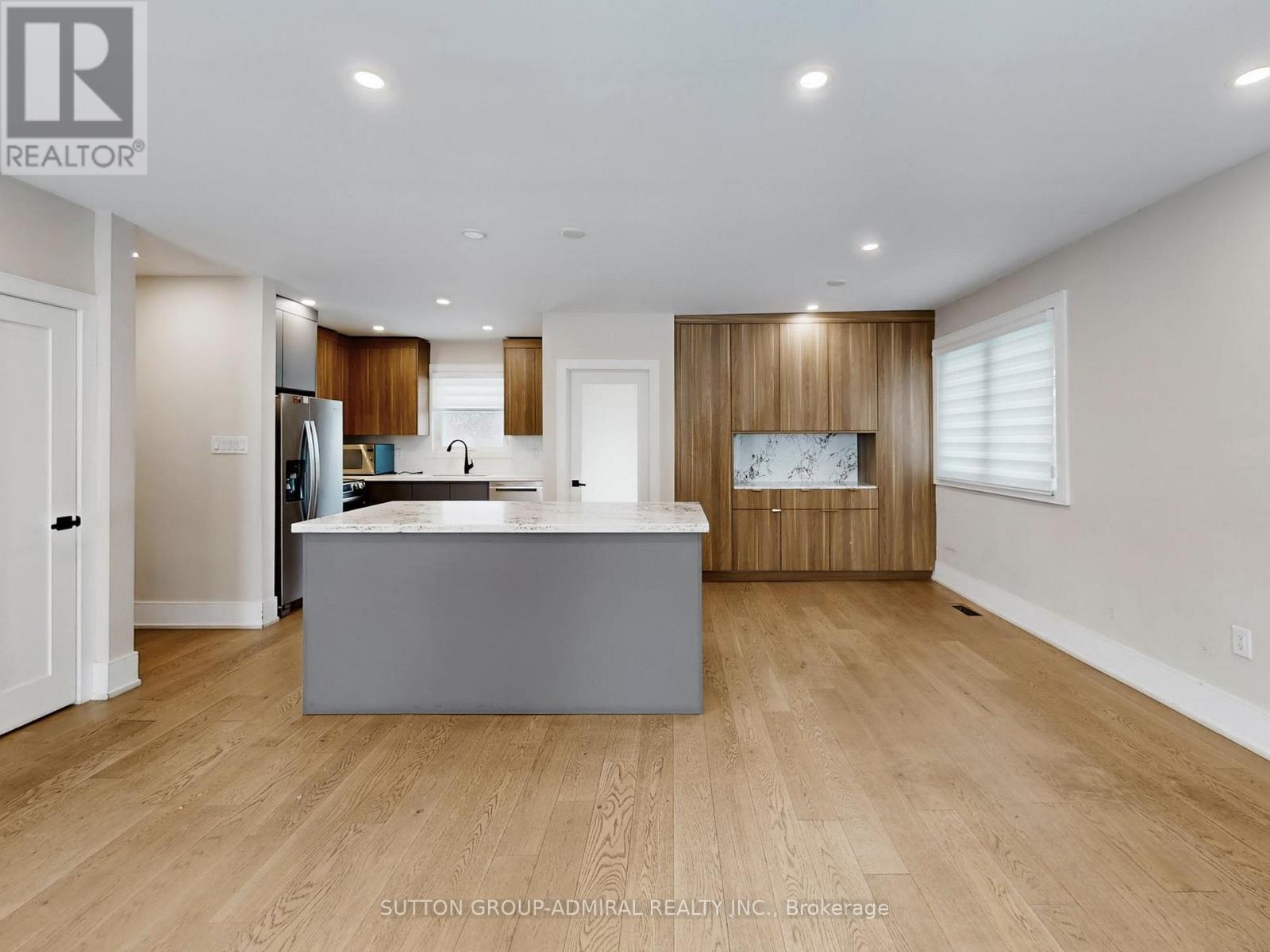 270 Brighton Avenue, Toronto, Ontario  M3H 4E9 - Photo 5 - C12823834