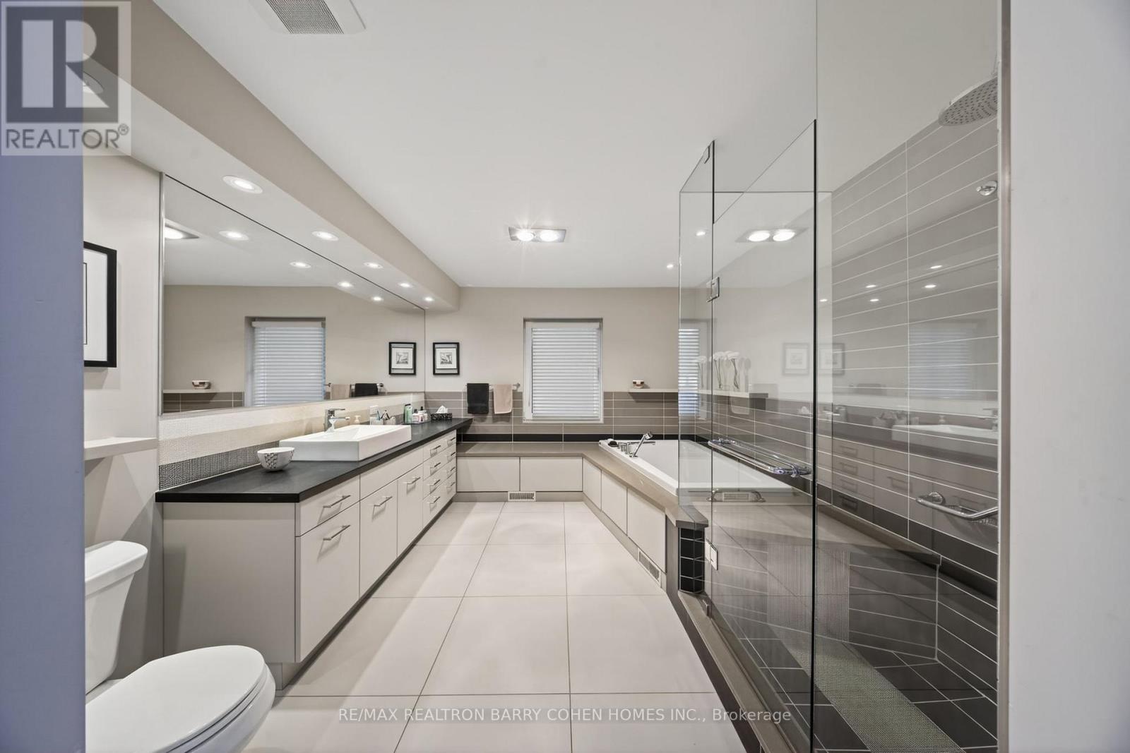 80 Donwoods Drive, Toronto, Ontario  M4N 2G5 - Photo 22 - C12823890