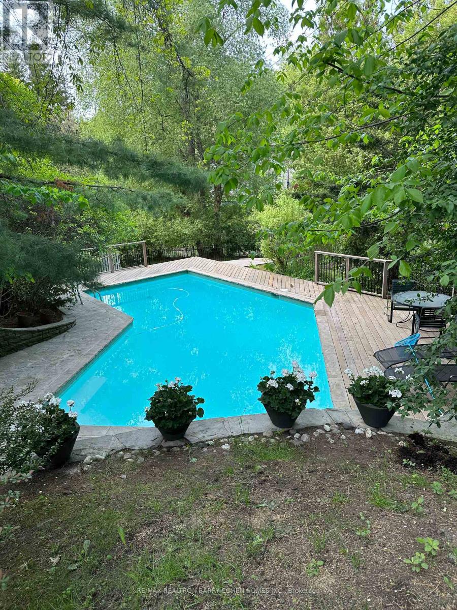 80 Donwoods Drive, Toronto, Ontario  M4N 2G5 - Photo 33 - C12823890