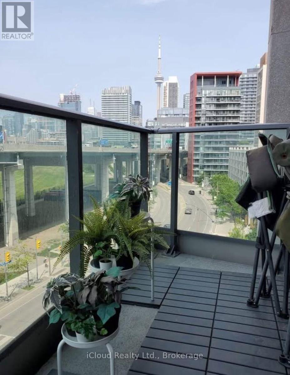 772 - 209 Fort York Blvd Boulevard E, Toronto, Ontario  M5V 4A1 - Photo 11 - C12823904