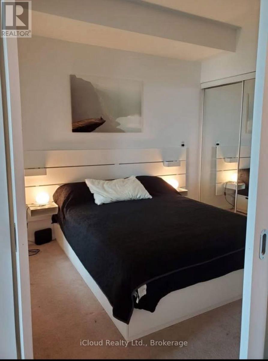 772 - 209 Fort York Blvd Boulevard E, Toronto, Ontario  M5V 4A1 - Photo 4 - C12823904