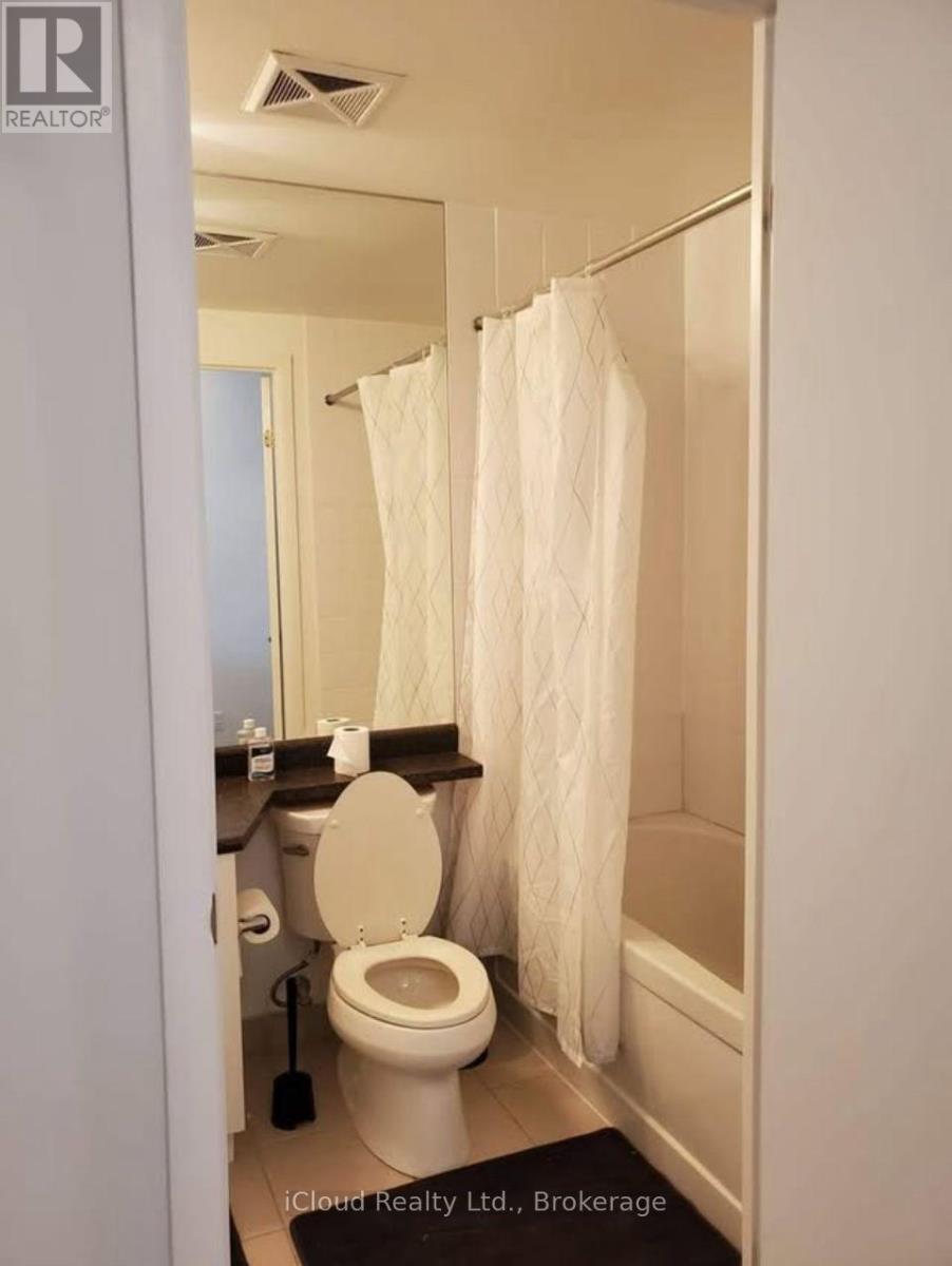 772 - 209 Fort York Blvd Boulevard E, Toronto, Ontario  M5V 4A1 - Photo 7 - C12823904