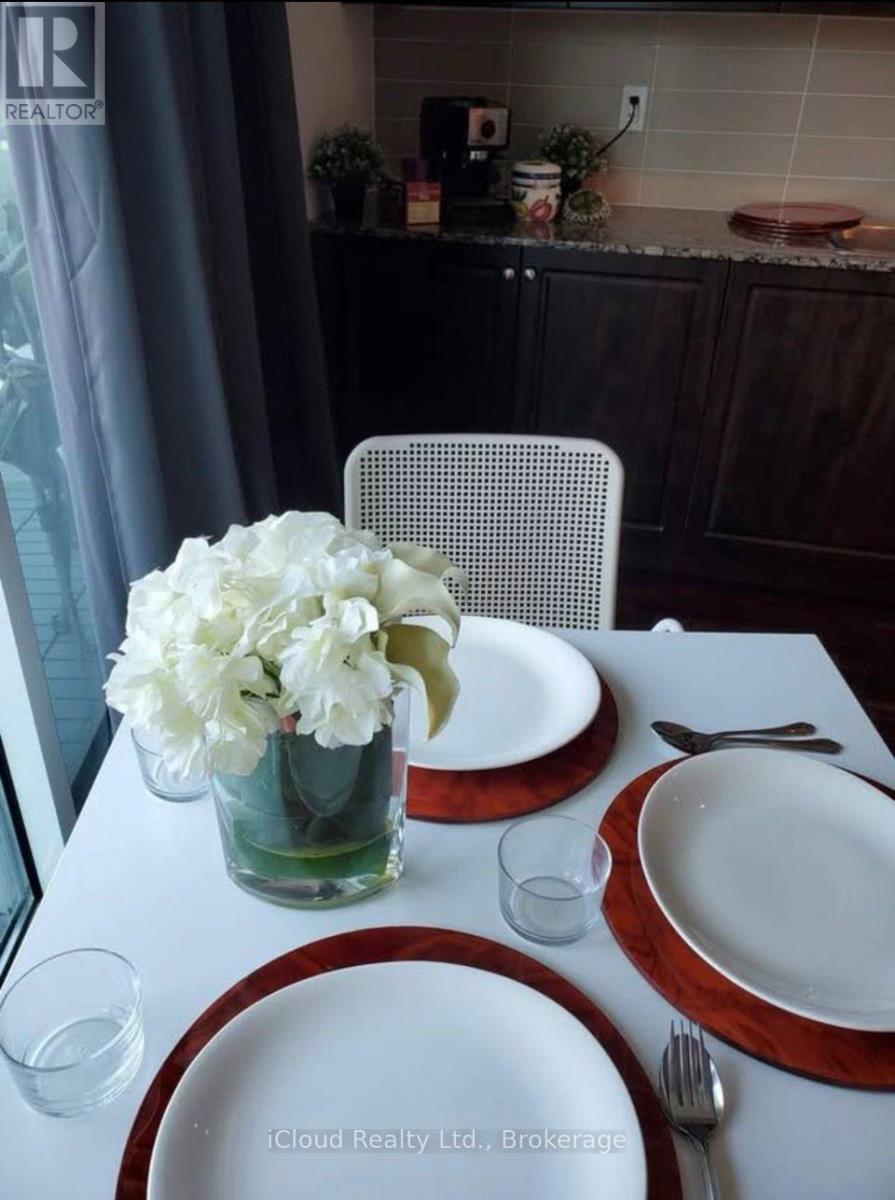 772 - 209 Fort York Blvd Boulevard E, Toronto, Ontario  M5V 4A1 - Photo 9 - C12823904