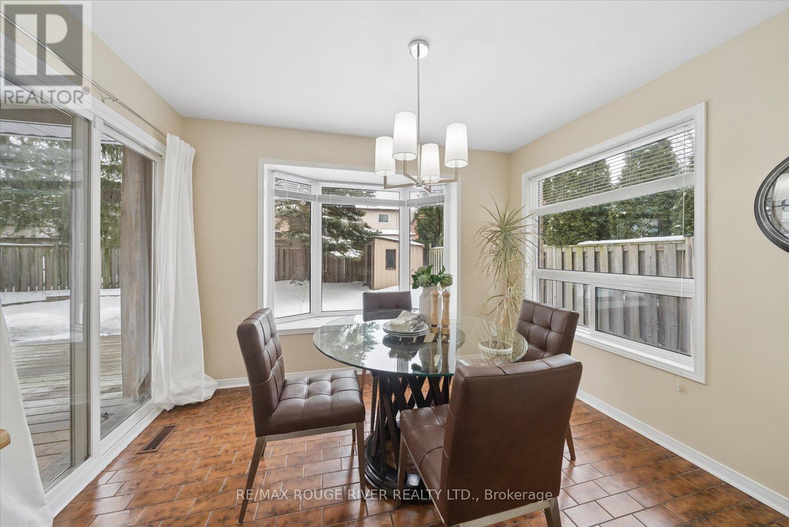 1 Worfolk Place, Whitby, Ontario  L1N 6Z2 - Photo 12 - E12823844