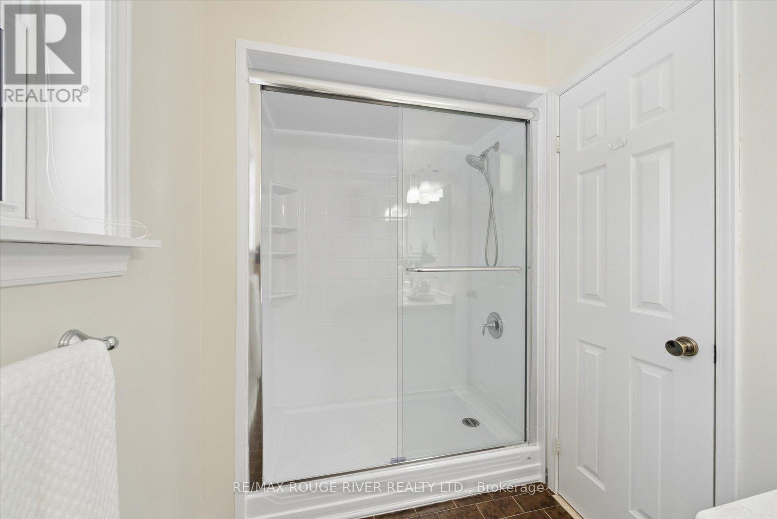 1 Worfolk Place, Whitby, Ontario  L1N 6Z2 - Photo 26 - E12823844