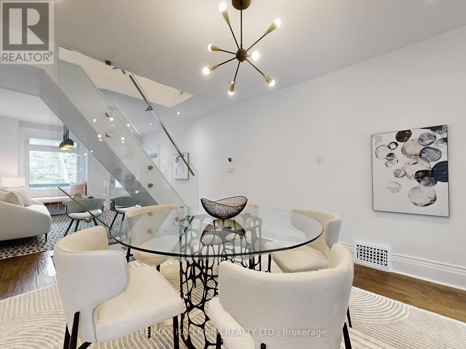 614 Woodbine Avenue, Toronto, Ontario  M4E 2J1 - Photo 11 - E12823932