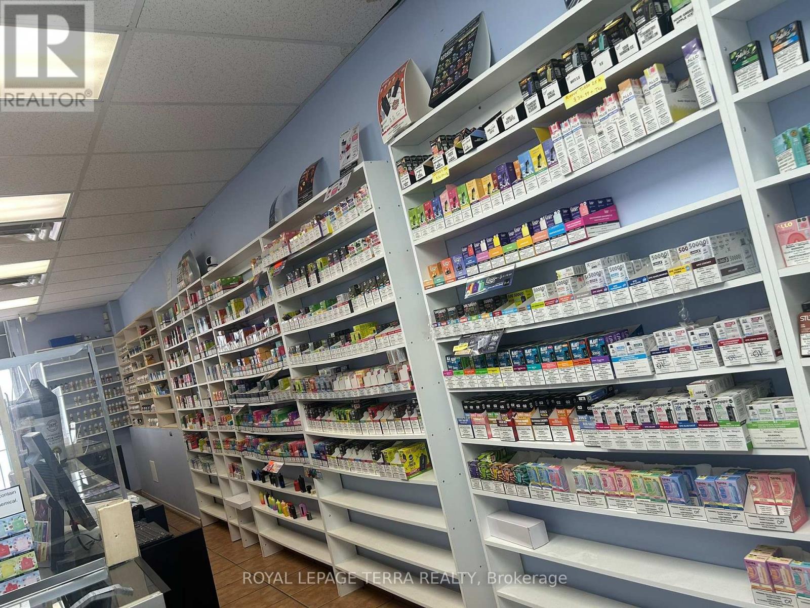 8 Midtown Drive, Oshawa, Ontario  L1J 3Z7 - Photo 7 - E12823936