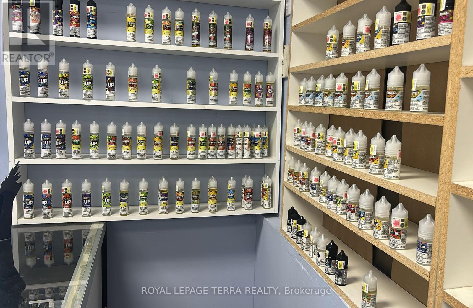 8 Midtown Drive, Oshawa, Ontario  L1J 3Z7 - Photo 8 - E12823936