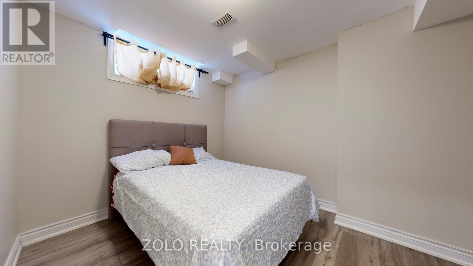 42 Foxberry Road, East Gwillimbury, Ontario  L9N 0P6 - Photo 35 - N12823758