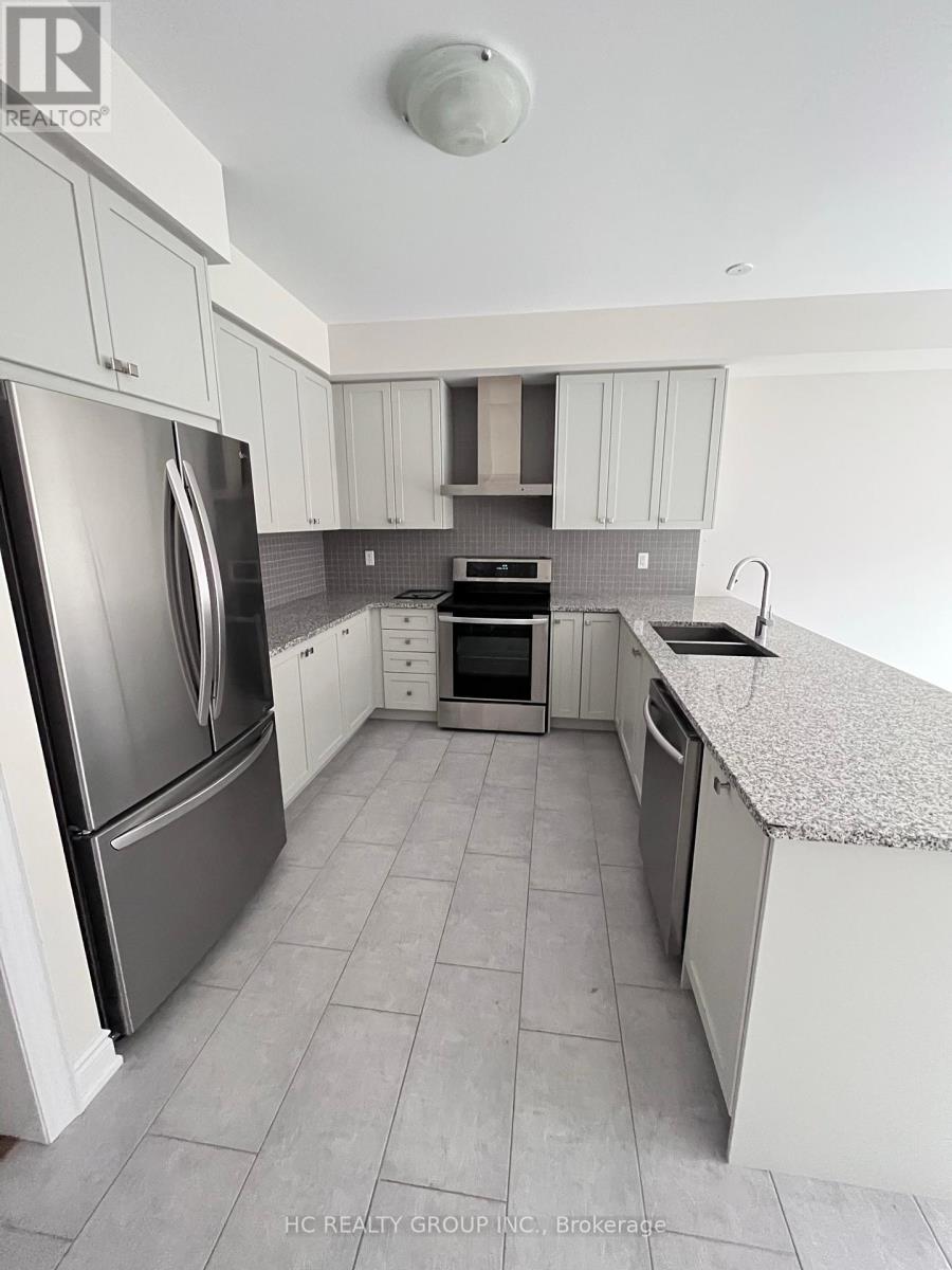 24 Cafaro Lane, Markham, Ontario  L6C 0Z2 - Photo 2 - N12823946