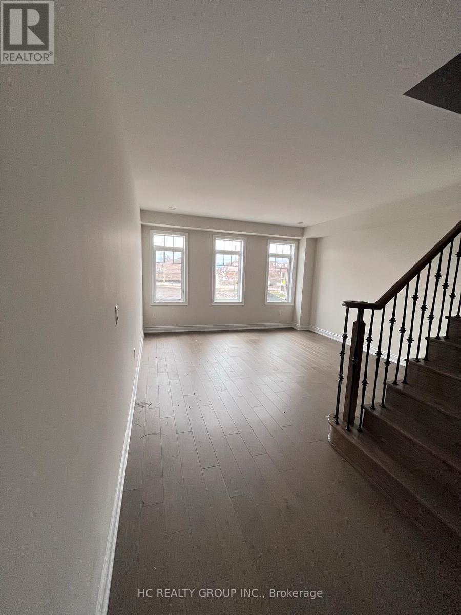 24 Cafaro Lane, Markham, Ontario  L6C 0Z2 - Photo 4 - N12823946