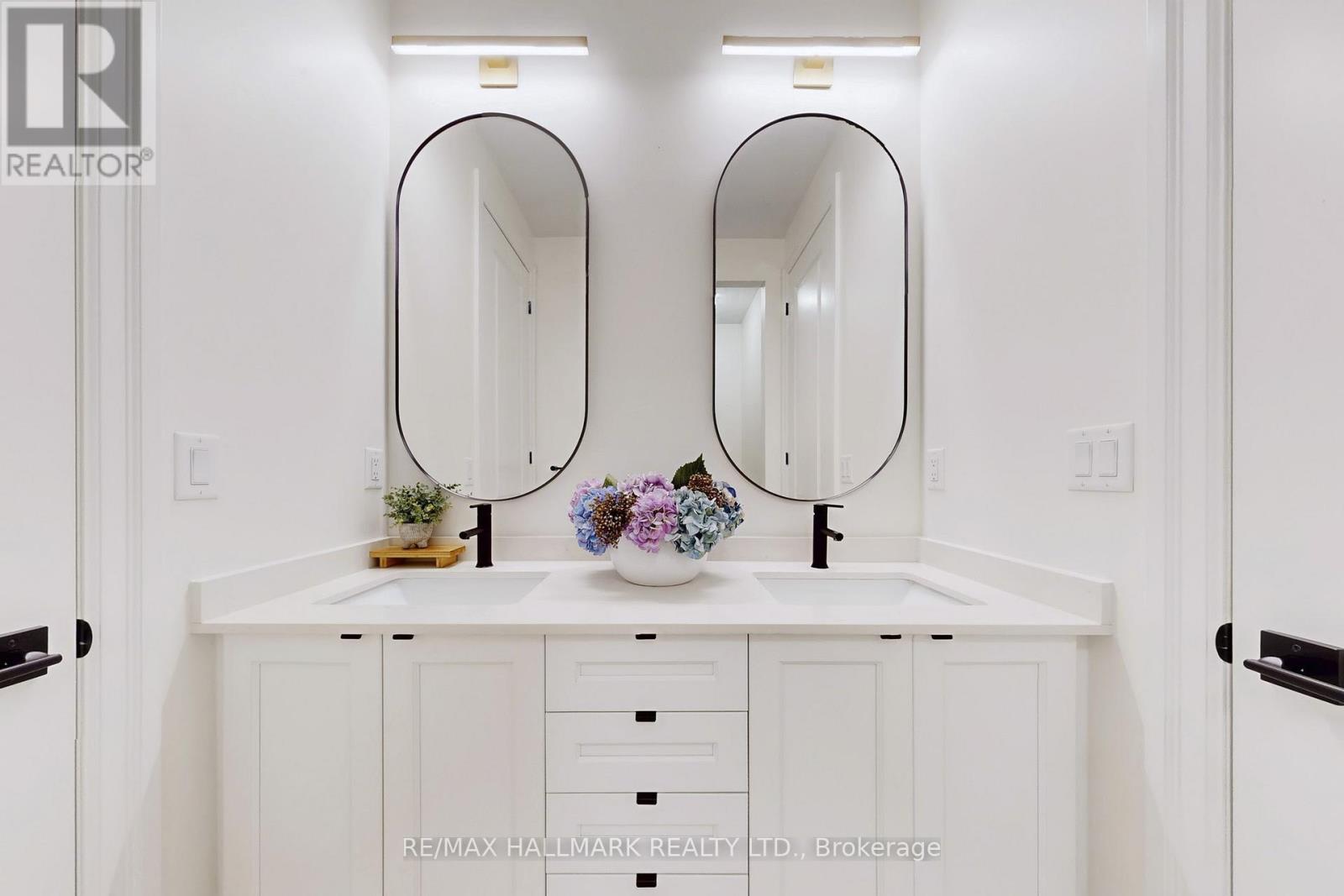 42 Meadow Vista Crescent, East Gwillimbury, Ontario  L9N 0T4 - Photo 29 - N12823954