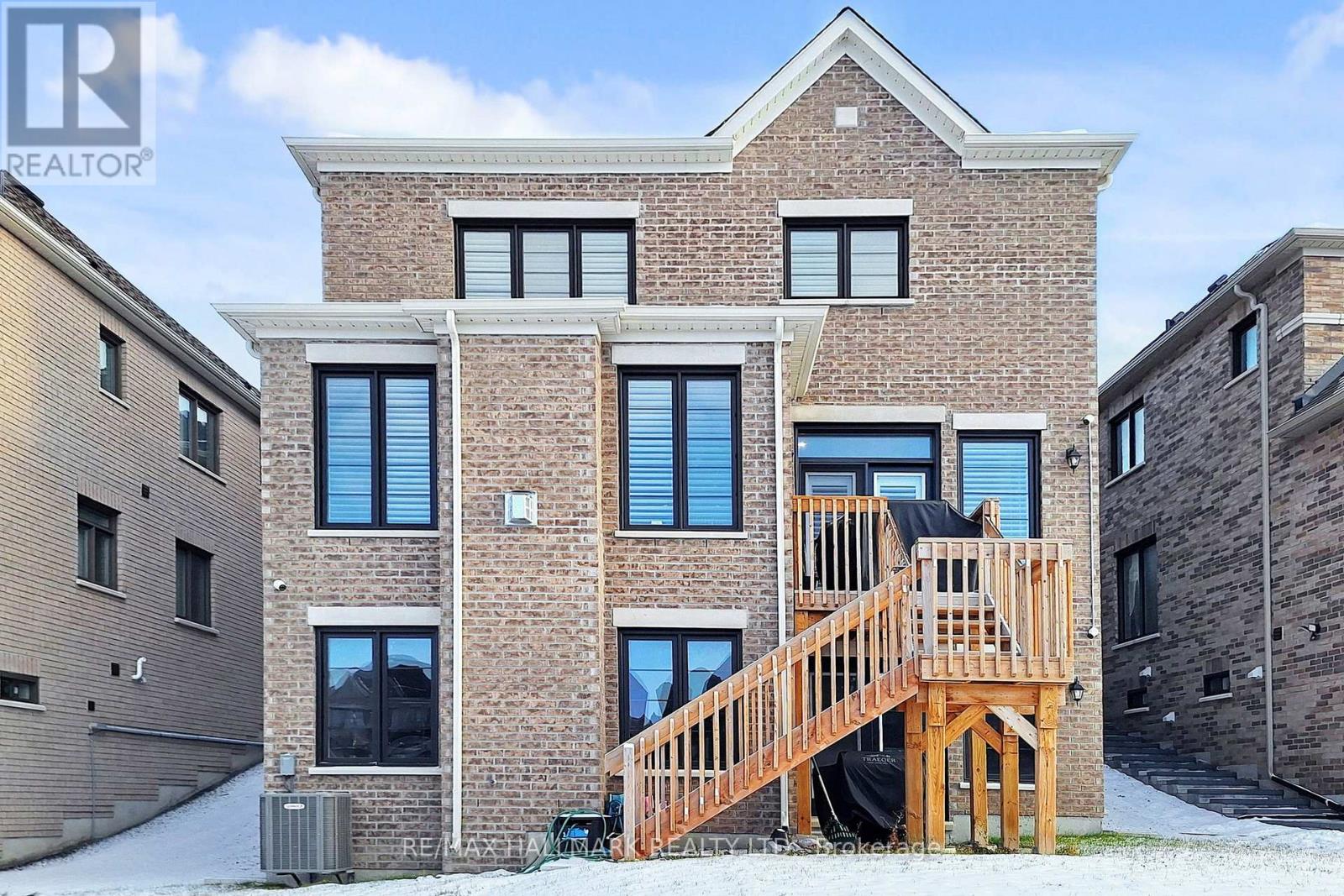 42 Meadow Vista Crescent, East Gwillimbury, Ontario  L9N 0T4 - Photo 46 - N12823954