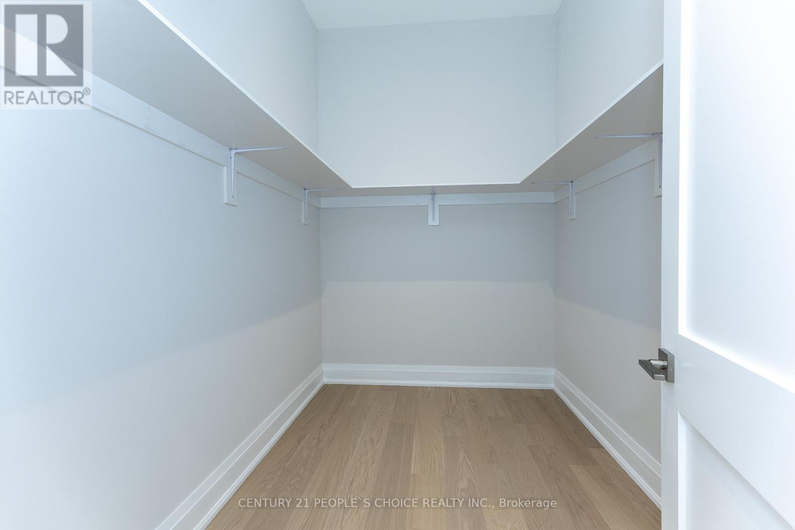 11 Caldwell Drive, Oro-Medonte, Ontario  L0L 2L0 - Photo 27 - S12823892