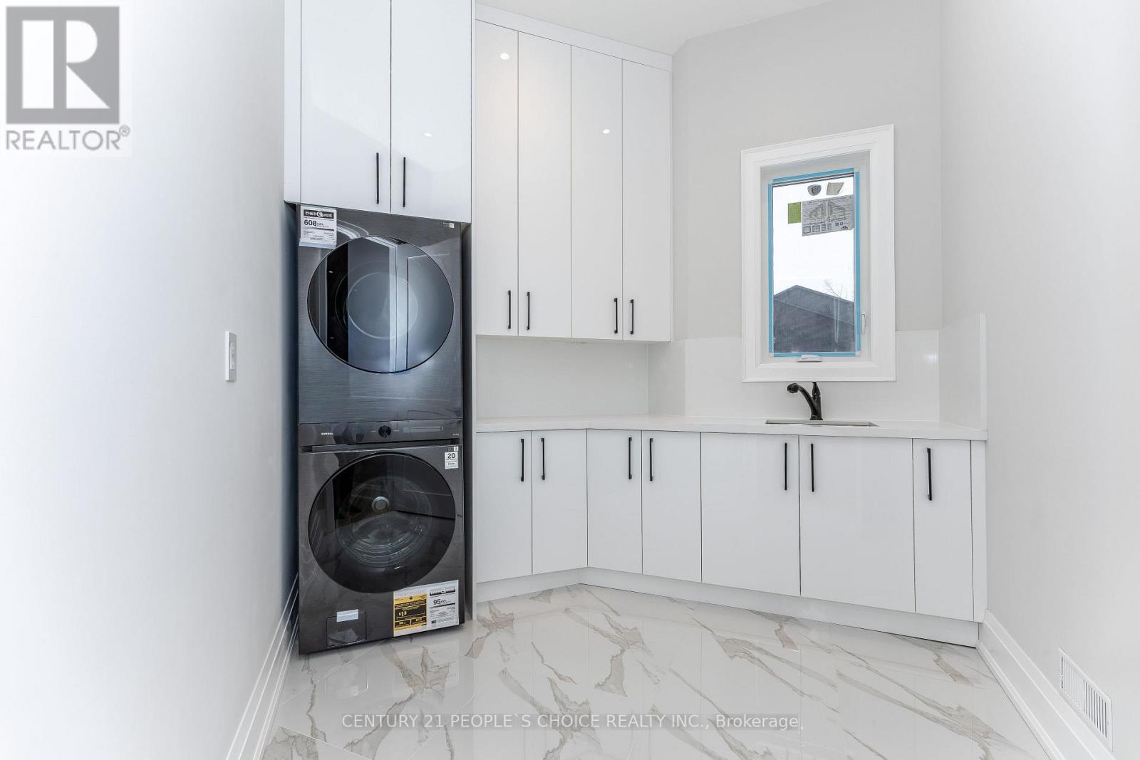 11 Caldwell Drive, Oro-Medonte, Ontario  L0L 2L0 - Photo 33 - S12823892