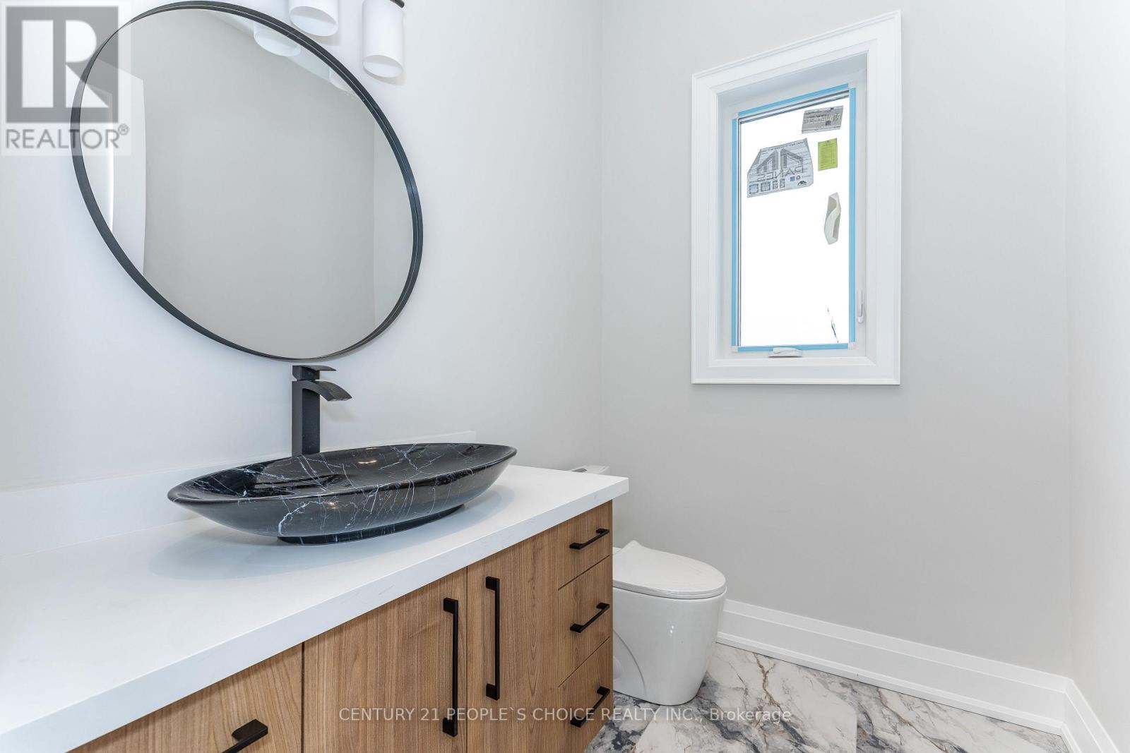 11 Caldwell Drive, Oro-Medonte, Ontario  L0L 2L0 - Photo 34 - S12823892