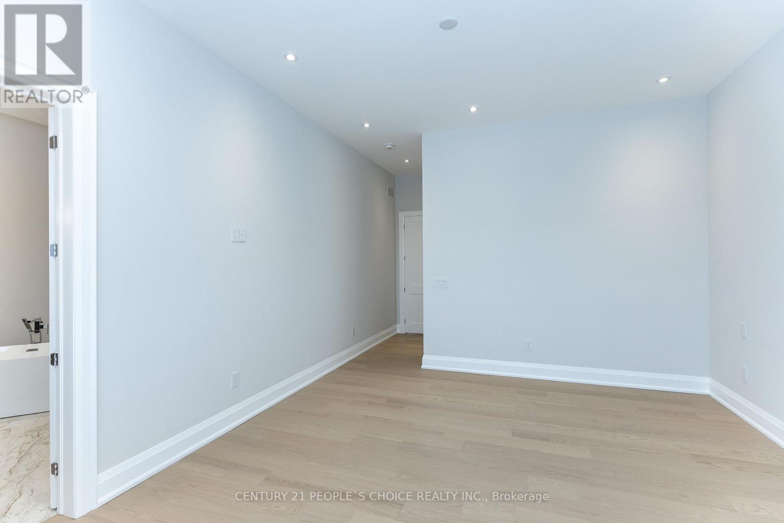 11 Caldwell Drive, Oro-Medonte, Ontario  L0L 2L0 - Photo 38 - S12823892